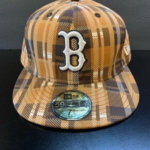 Boston Red Sox Rare Plaid brown Fitted hat size 7 1/4